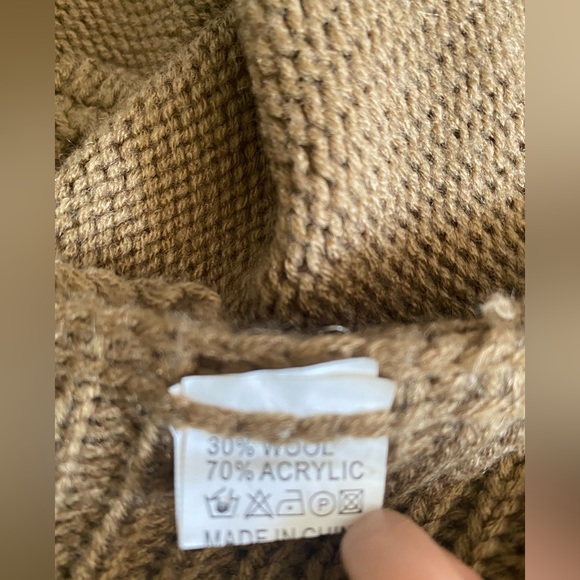 State of Mind sleeveless wool blend cardigan - Picture 5 of 5